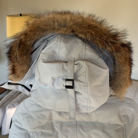 Canada Goose Women’s NWT Lorette Black Label Parka Jacket w Fur XS Silverbirch - Picture 11 of 12